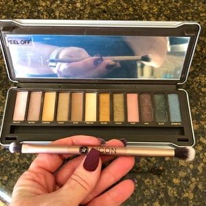 Icon by Absolute New York Eyeshadow Palette